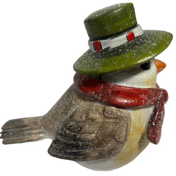 Kirklands Resin Birds of Winter Wearing Scarves Hats Set of 2  LIKE NEW Decor - Picture 4 of 16